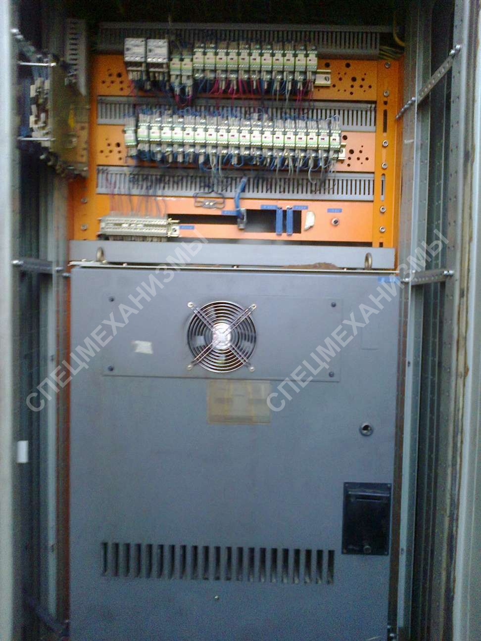 Горизонтальный обрабатывающий центр ИР320ПМФ4